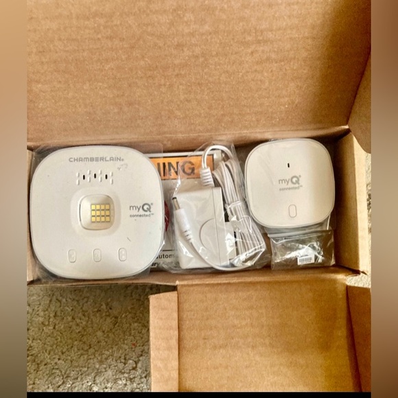 GARAGE DOOR OPENER SMART - Picture 3 of 12